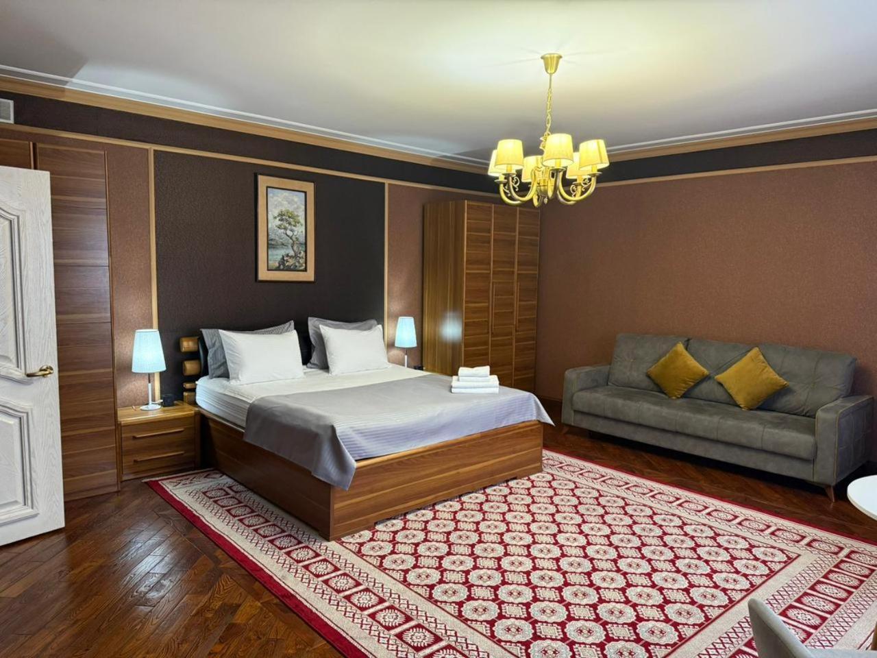 Turan Semey Grand Hotel Экстерьер фото