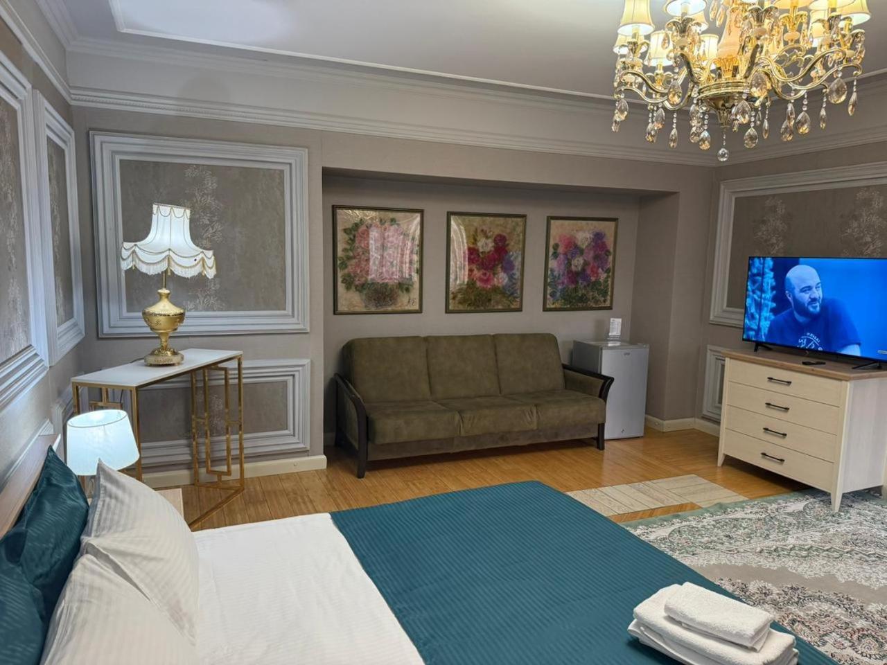 Turan Semey Grand Hotel Экстерьер фото